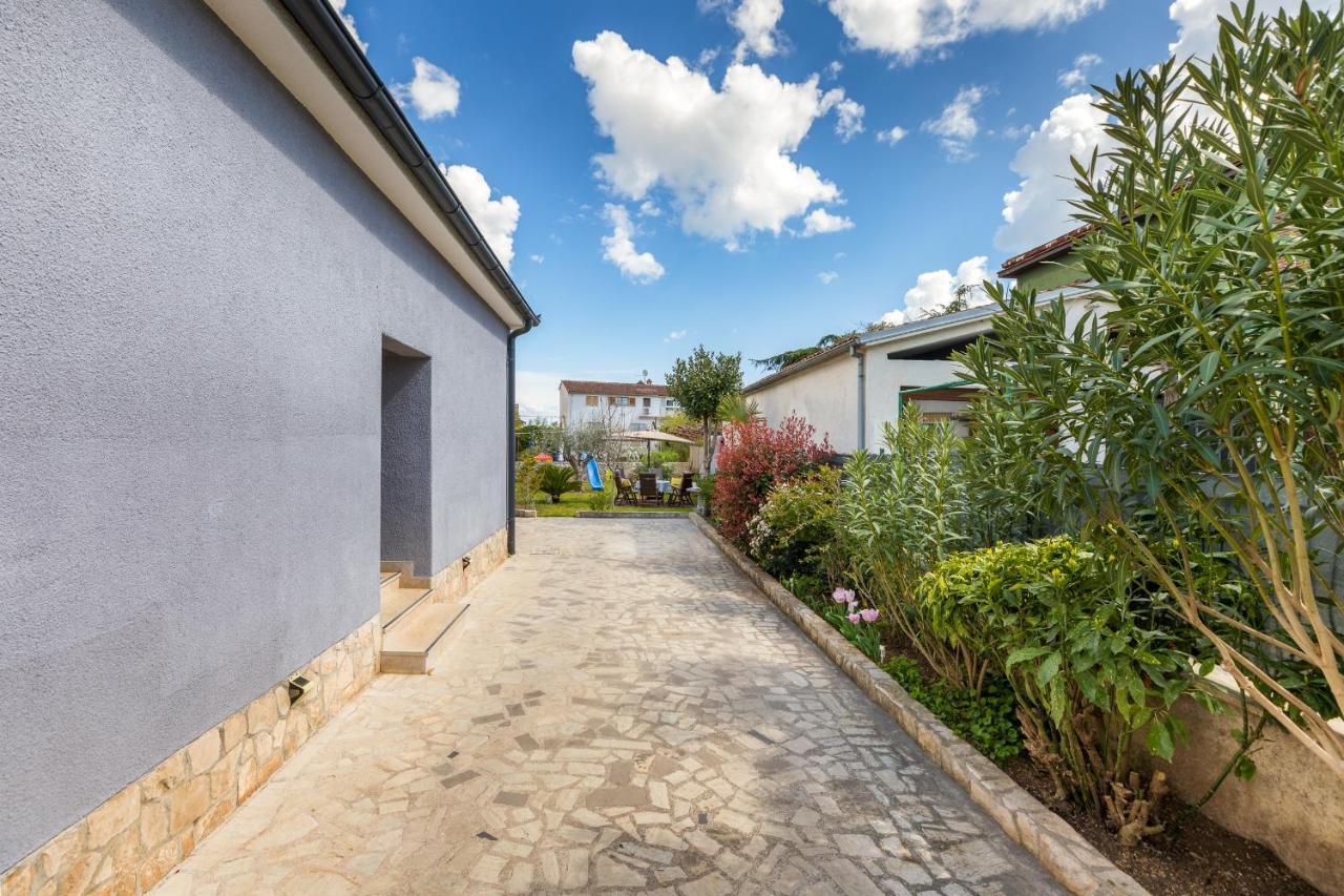 Lovely House With Garden Near City Centre Pula Zewnętrze zdjęcie